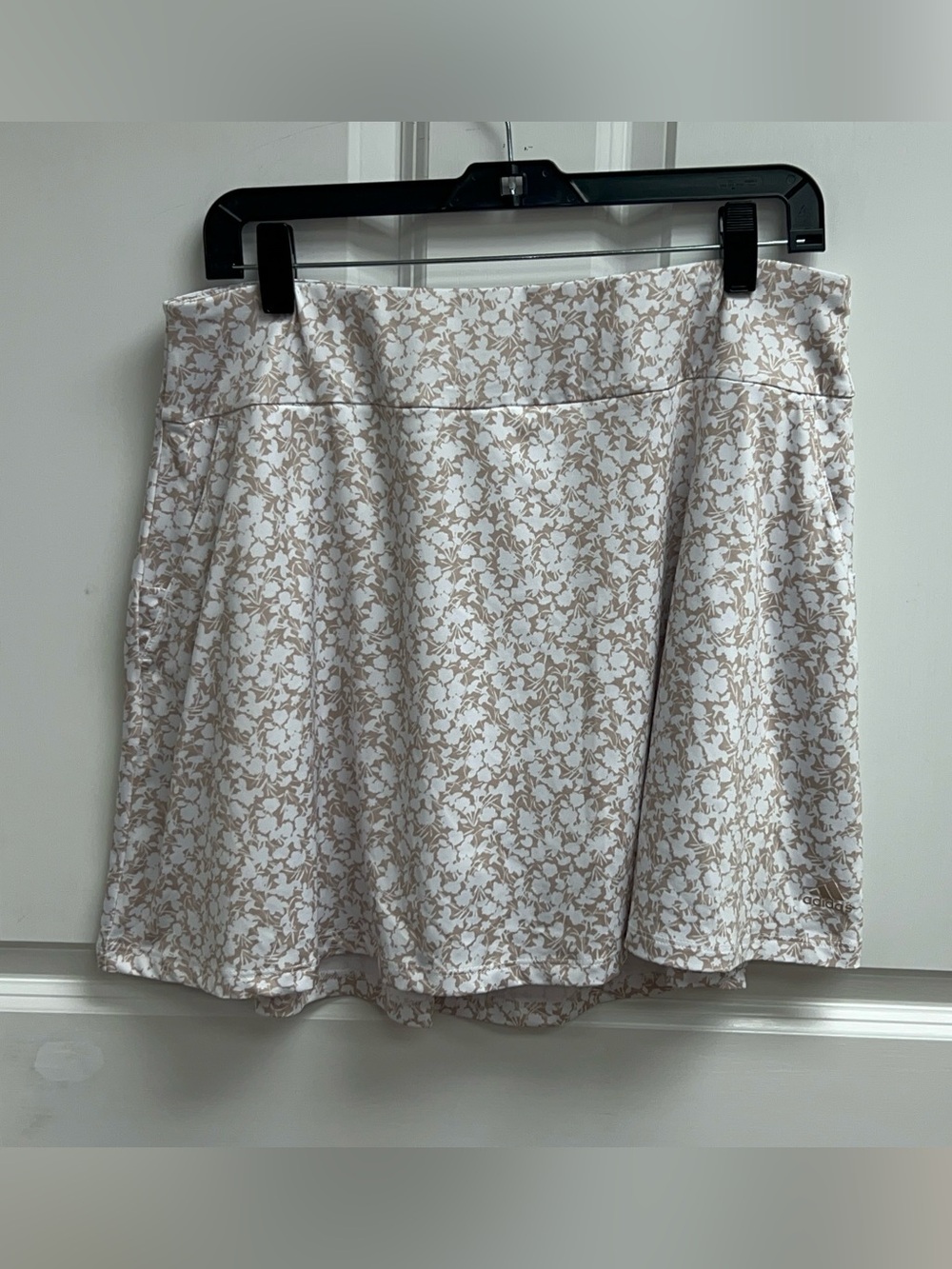 adidas Women's Tour Floral Golf Skort Size Large